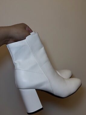 Women's White Block Heel Ankle Boots